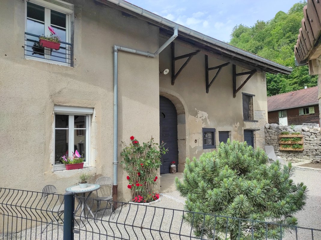 Maison 4 pièces dans le Jura - Photo 10 - Doucier