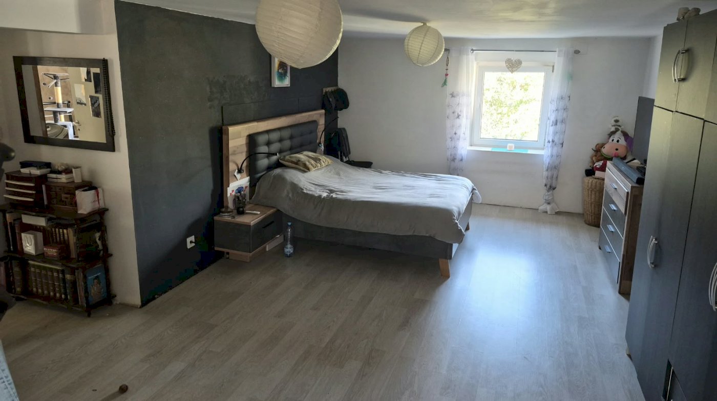 Maison, local commercial et grange - Photo 11 - Menoncourt