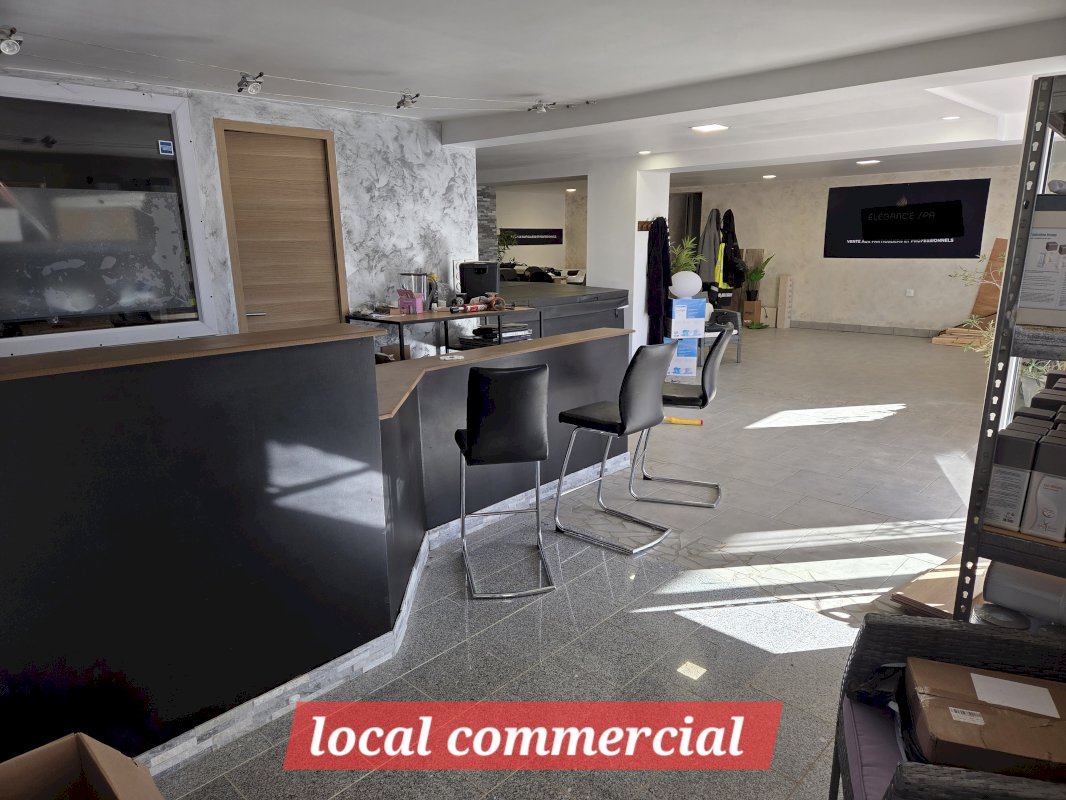 Maison, local commercial et grange - Photo 14 - Menoncourt