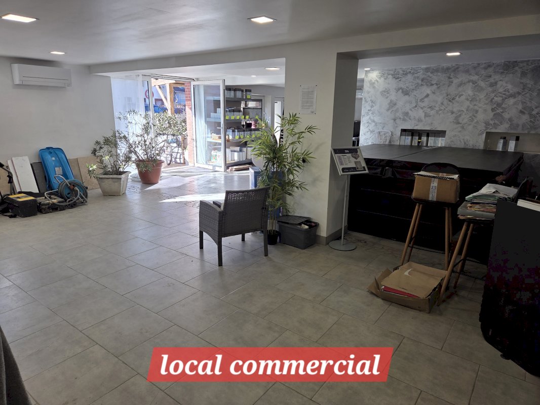 Maison, local commercial et grange - Photo 15 - Menoncourt