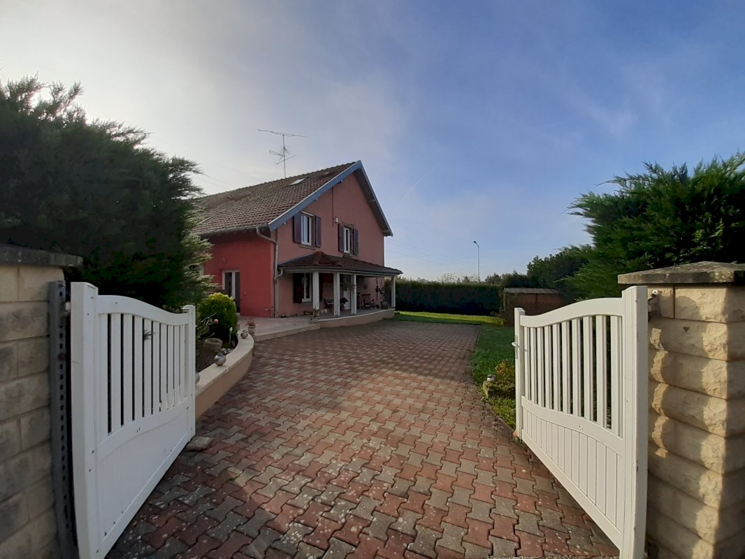 Maison - Photo 1 - Essert