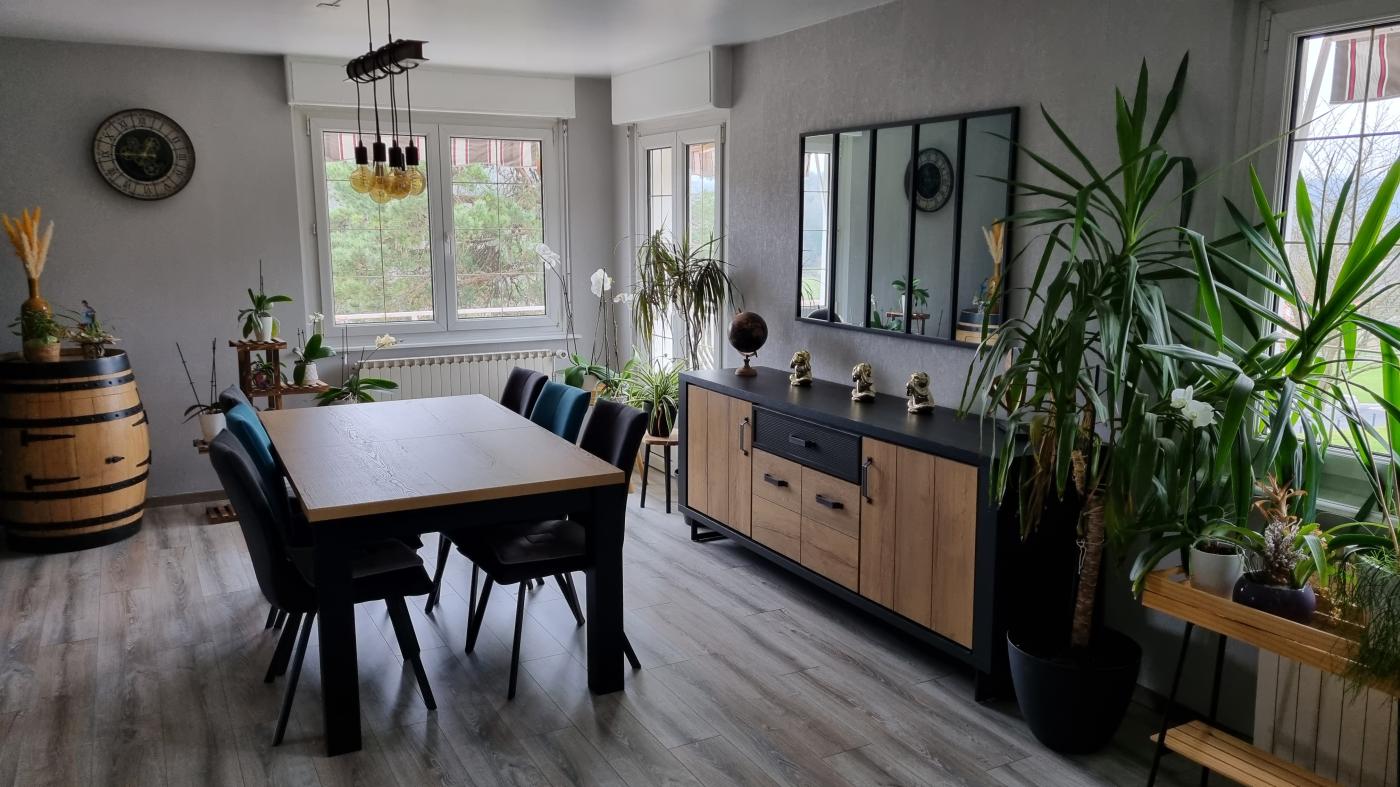 Maison 8 pièces - Photo 1 - Saint-Maurice-Colombier