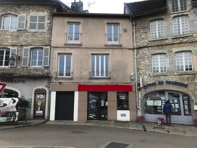 Immeuble - Photo 1 - Poligny