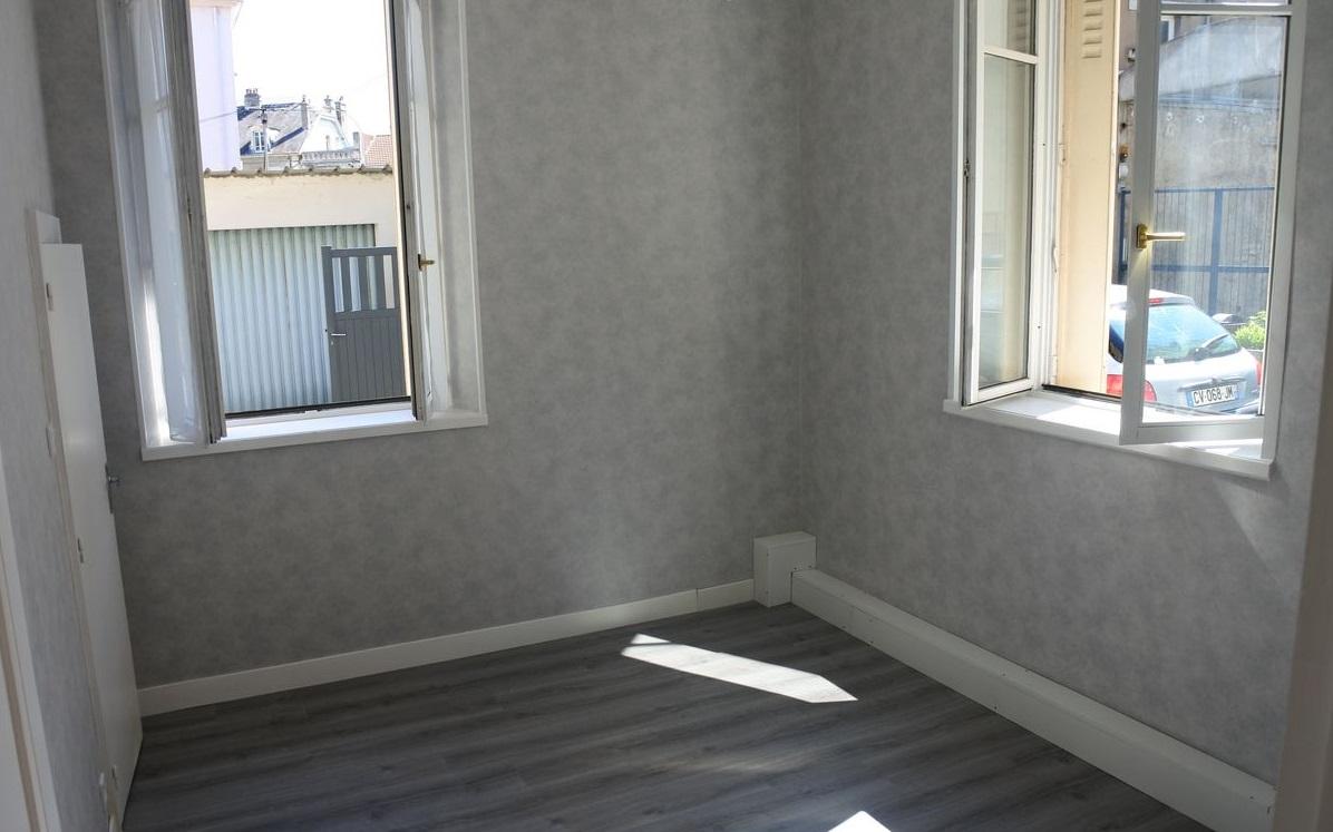Appartement en rez-de-chaussée - Photo 2 - Vesoul