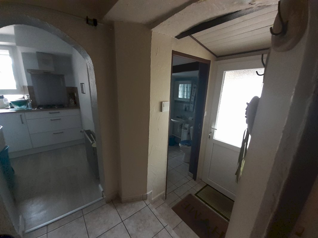 JOLIE MAISON DE VILLAGE - Photo 2 - Anjoutey