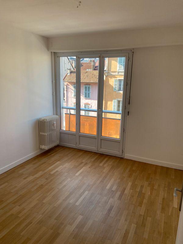 APPARTEMENT T3 - Photo 2 - Lons-le-Saunier