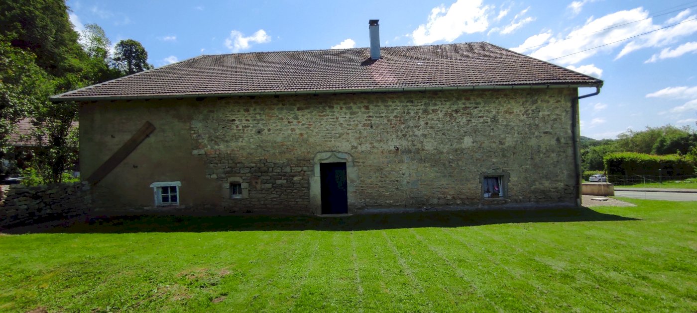 Maison 4 pièces dans le Jura - Photo 3 - Doucier