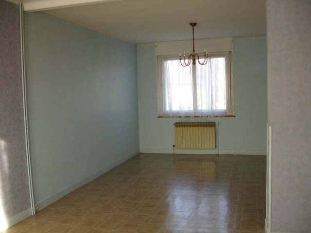 MAISON 6 PIECES - Photo 4 - Rougegoutte