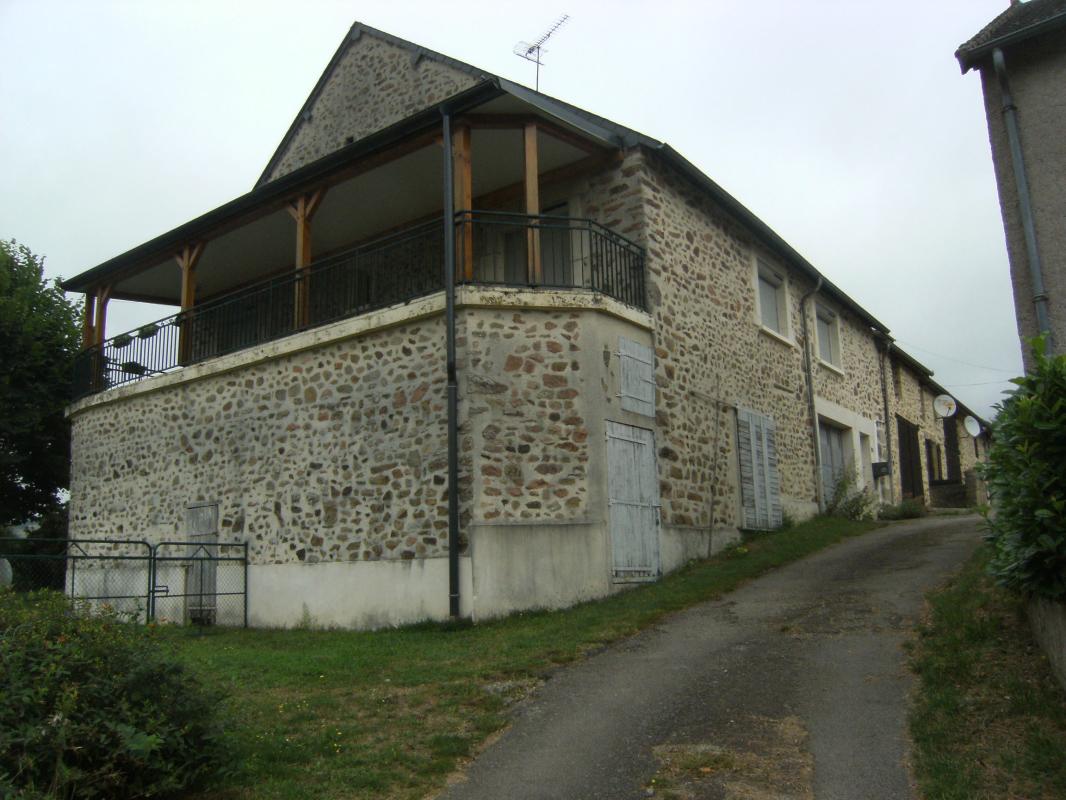Vente maison 102 m² - ATYPIQUE ET RARE : Au centre du village - Sans vis à vis direct - Montigny-En-Morvan (58120) - Photo 6 - Montigny-en-Morvan