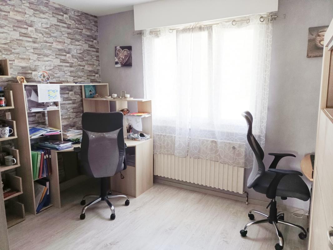 Maison familiale 7 pièces - Photo 7 - Argiésans