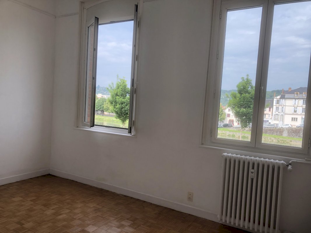 Appartement de 98 m² - Photo 7 - Sens