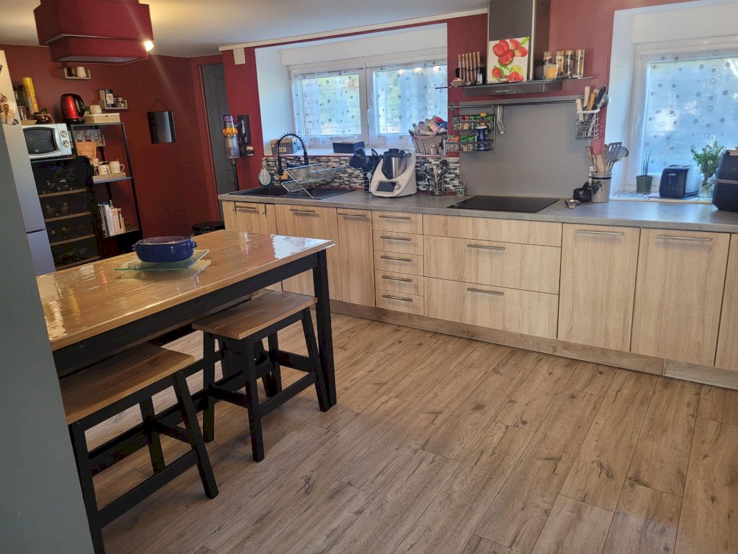 Maison, local commercial et grange - Photo 8 - Menoncourt