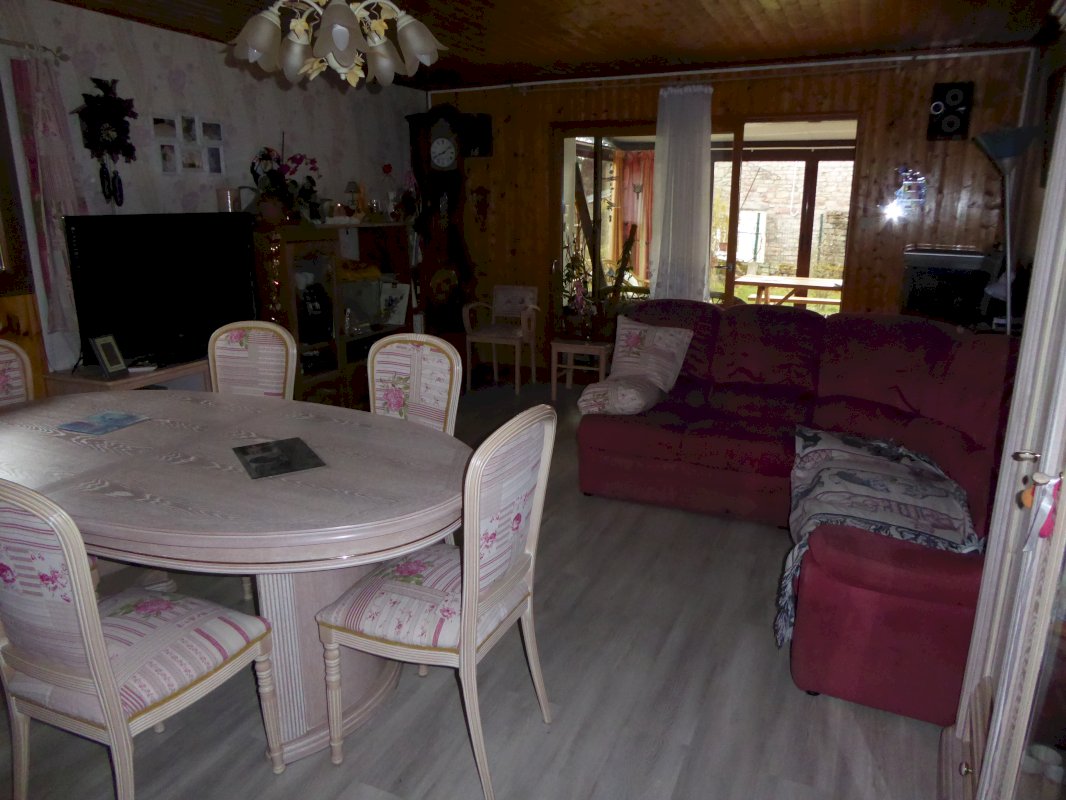 VENDS MAISON 250000 EUROS NEGOCIABLE - Photo 9 - Lomont