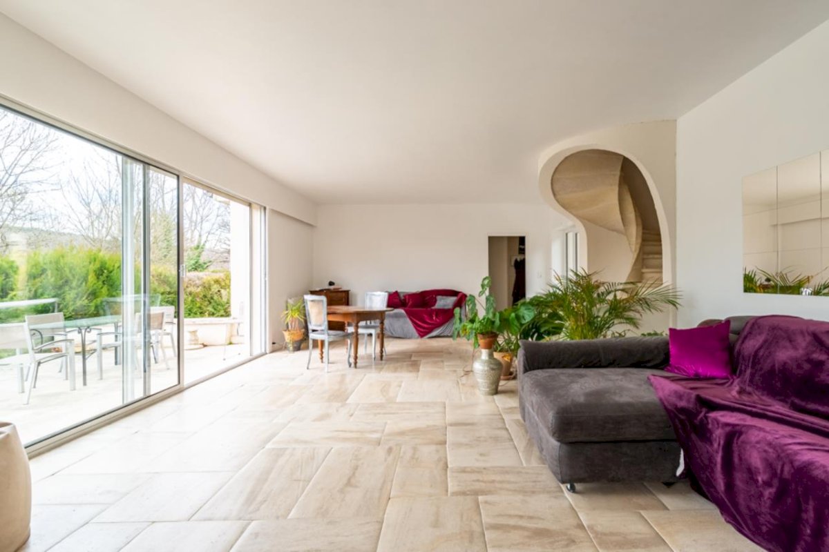 MAISON RENOVEE 142 M2 + DÉPENDANCES 200 M2 À RÉNOVER - Photo 9 - Velars-sur-Ouche