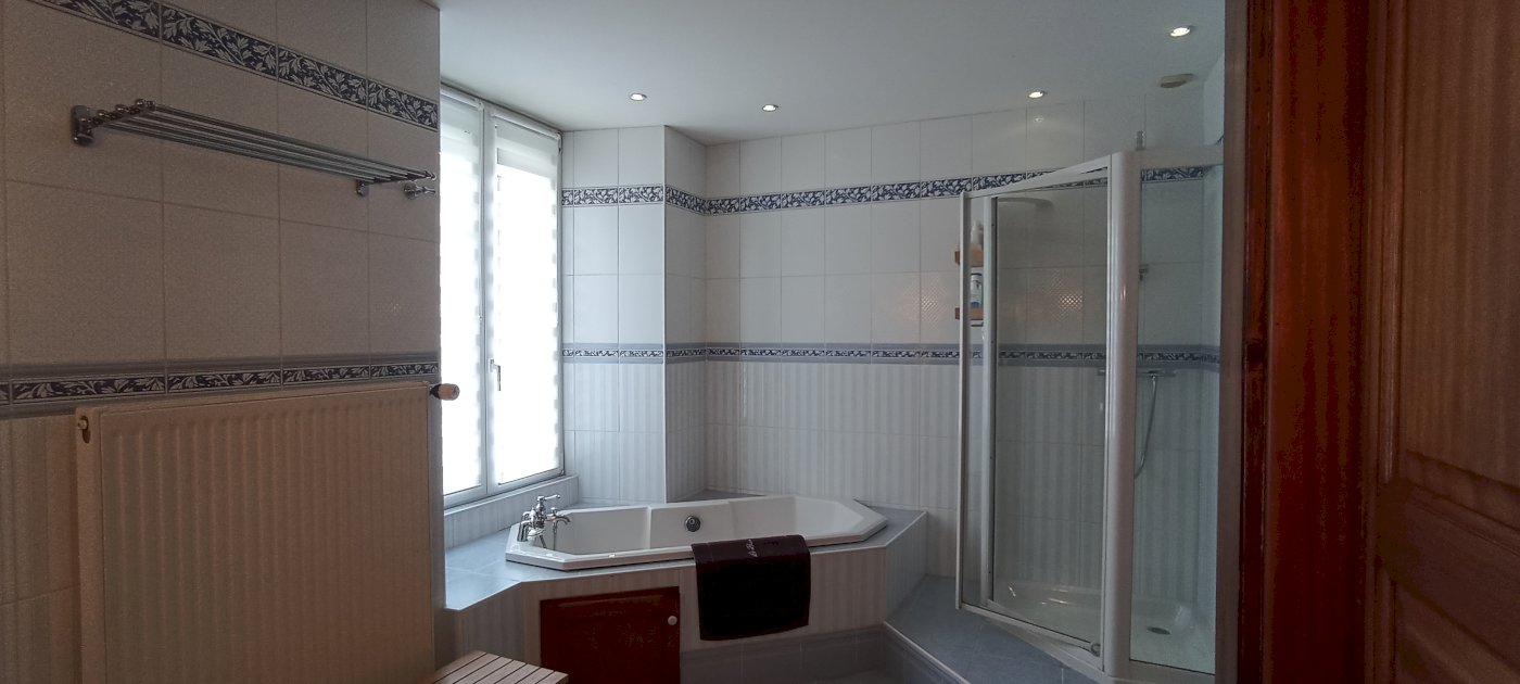 Agréable Appartement de 145 m² - Photo 9 - Delle