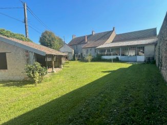 Ancien garage avec habitation - Épinac (71360)