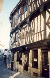 Immeuble à Semur en Auxois - Semur-en-Auxois (21140)