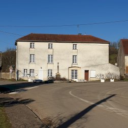 Maison de campagne - Molay (70120)